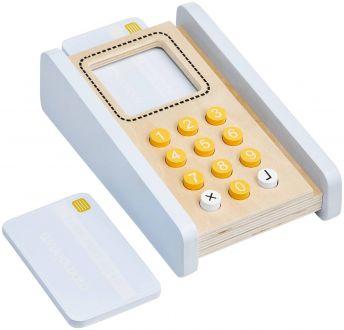 Warzywniak - drewniany stragan ze skrzynkami, kasą i terminalem - zdjęcie główne