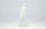 Figurka porcelanowa KOBIETA UPADŁA 0001